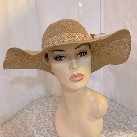 Lake Shore Drive Straw Hat w/ Decoration Adjustable Brim OSFA NWOT Gorgeous - Picture 3 of 9